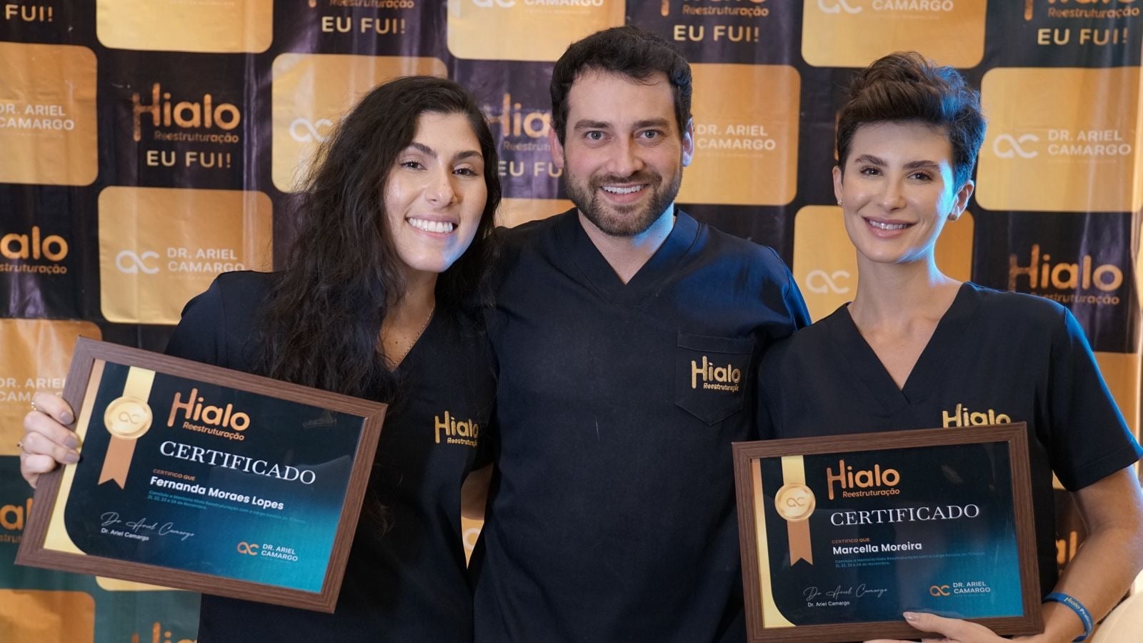 Profissionais durante a formação Hialo